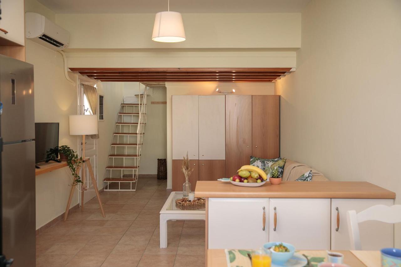 Green Loft Room In Naxos Chora Naxos City Buitenkant foto